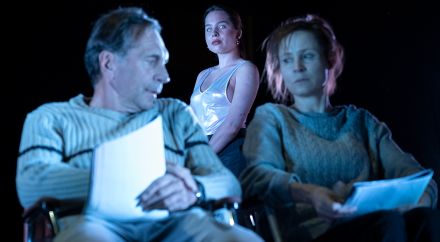 Na zdjęciu są widoczne osoby na scenie - zdjęcie pochodzi z poprzedniej edycji warsztatów.