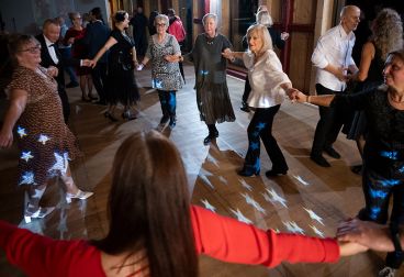 Potańcówka dla seniorów w Strzelnicy na Woli