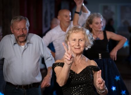 Potańcówka dla seniorów w Strzelnicy na Woli