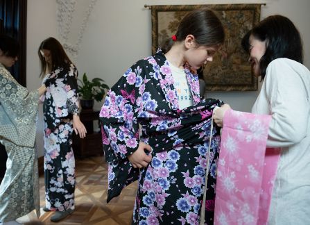 Dodatkowa atrakcja - przymierzanie tradycyjnych japońskich strojów